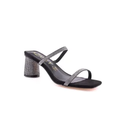 Chinelo AZAREY