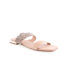 Chinelo AZAREY