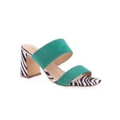Chinelo AZAREY
