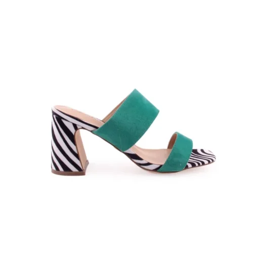 Chinelo AZAREY