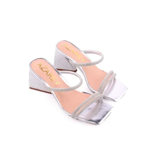 Chinelo AZAREY