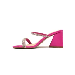 Chinelo AZAREY