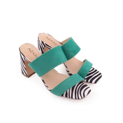 Chinelo AZAREY
