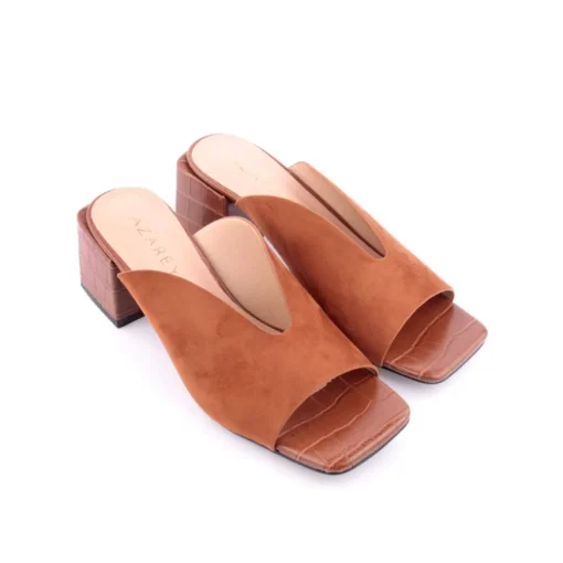 Chinelo AZAREY