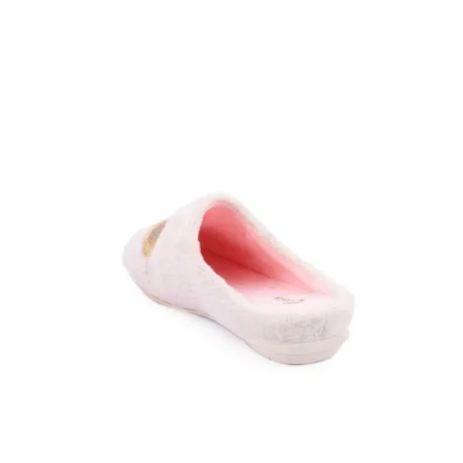 Chinelo COSTA