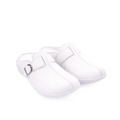 Chinelo DR. MARY