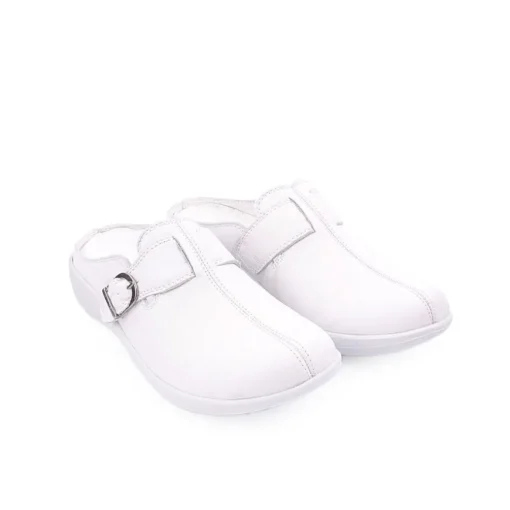 Chinelo DR. MARY