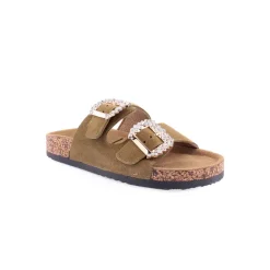 Chinelo ISTERIA