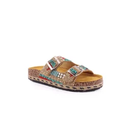 Chinelo ISTERIA