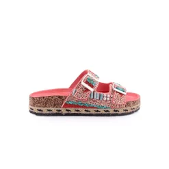 Chinelo ISTERIA