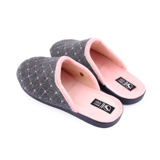 Chinelo JAVER