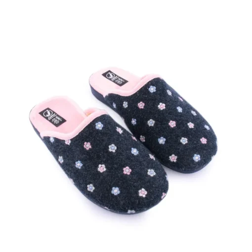 Chinelo JAVER