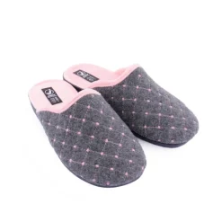 Chinelo JAVER