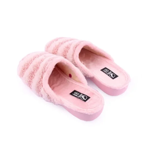 Chinelo JAVER