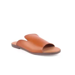 Chinelo LAPIERCE
