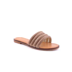 Chinelo LAPIERCE