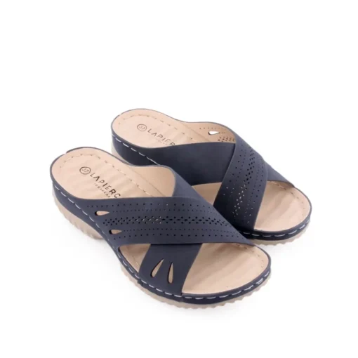 Chinelo LAPIERCE