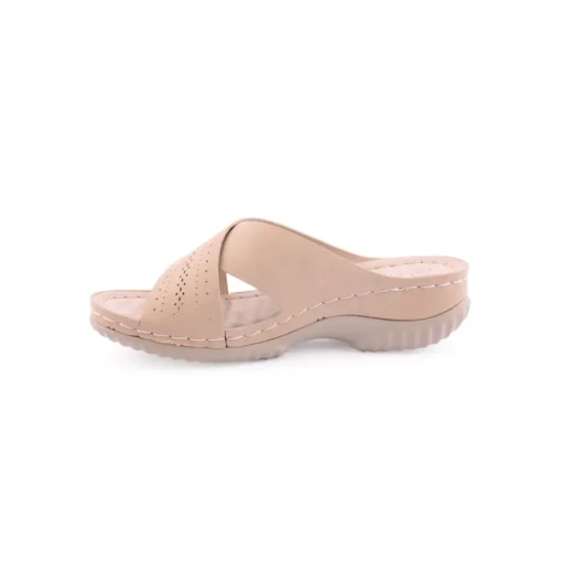 Chinelo LAPIERCE