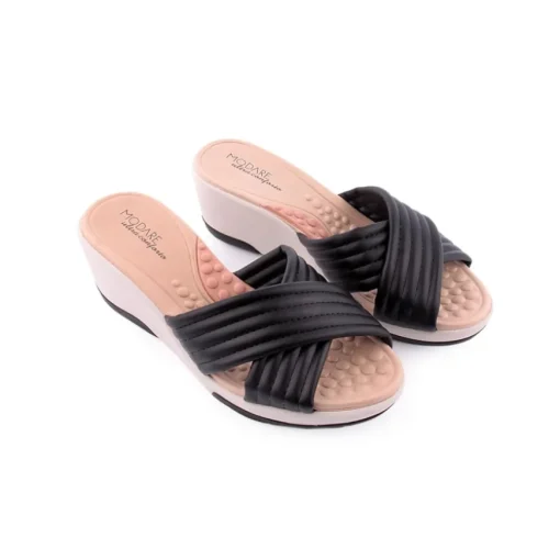 Chinelo MODARE