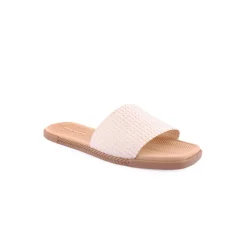 Chinelo MOLECA