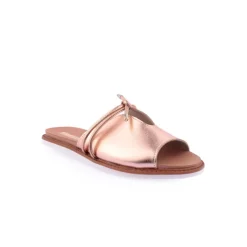 Chinelo MOLECA