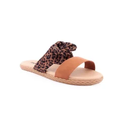 Chinelo MOLECA
