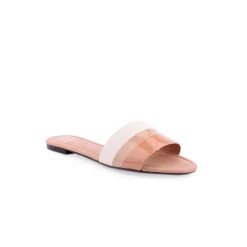 Chinelo MOLECA