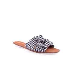 Chinelo MOLECA