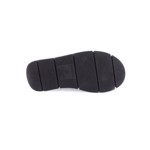 Chinelo MOLECA
