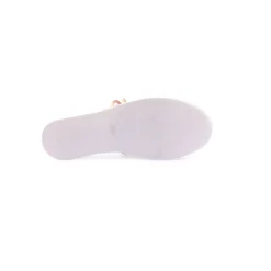 Chinelo MOLECA