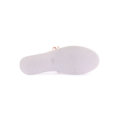 Chinelo MOLECA