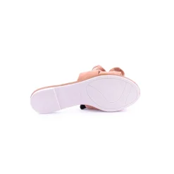 Chinelo MOLECA