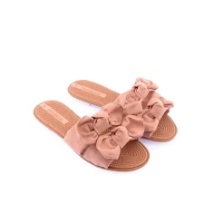 Chinelo MOLECA
