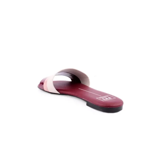 Chinelo MOLECA