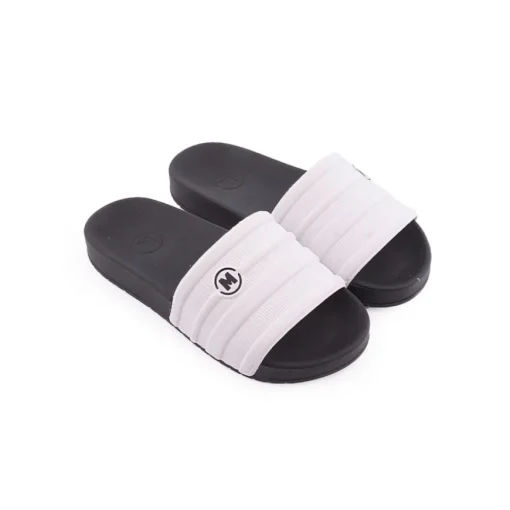 Chinelo MOLEKINHO
