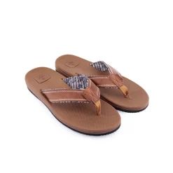Chinelo UAUH!