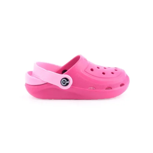 Chinelo UAUH