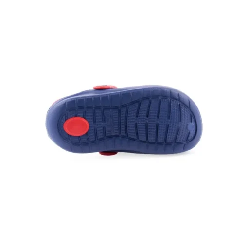 Chinelo UAUH