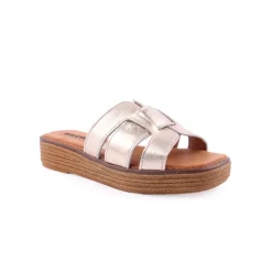 Chinelo WALKWELL