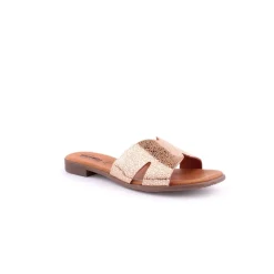 Chinelo WALKWELL
