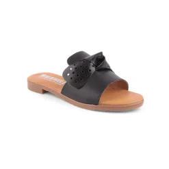 Chinelo WALKWELL