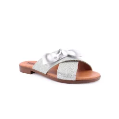 Chinelo WALKWELL