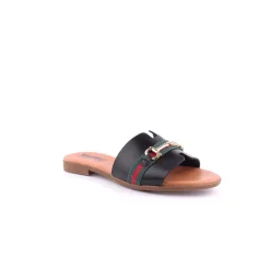 Chinelo WALKWELL