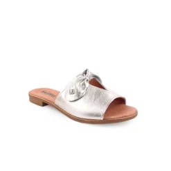 Chinelo WALKWELL
