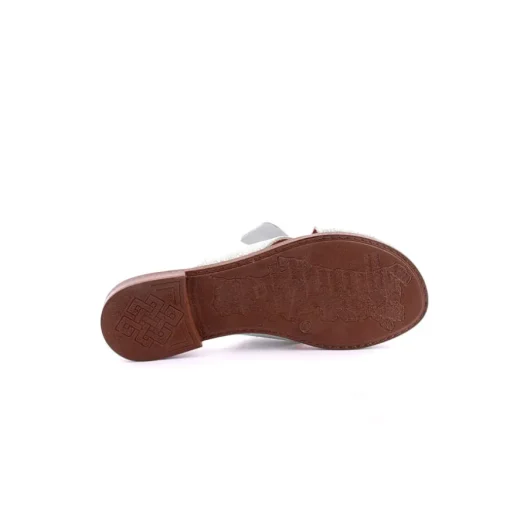 Chinelo WALKWELL