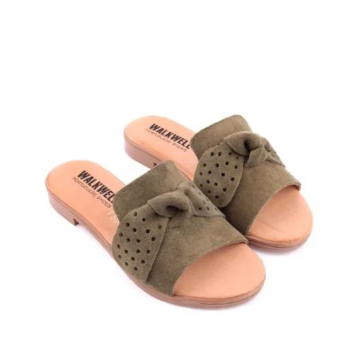 Chinelo WALKWELL
