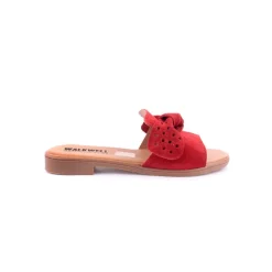 Chinelo WALKWELL