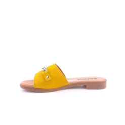 Chinelo WALKWELL