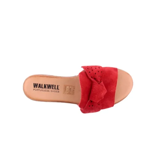 Chinelo WALKWELL
