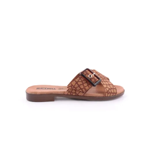 Chinelo WALKWELL